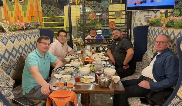 राम्रो भविष्यको लागि हातेमालो गर्दै, QGM ले रूसको पूर्वाधार निर्माणमा दृढतापूर्वक मद्दत गर्दछ