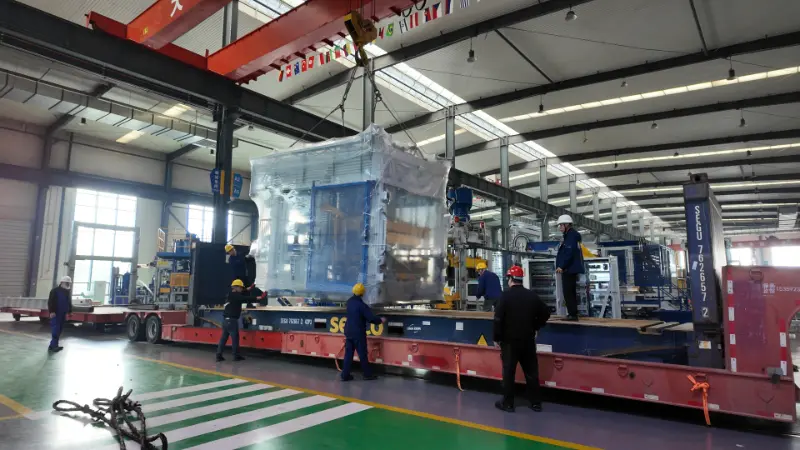 क्वानगोङ इन्टेलिजेन्ट ब्रिक मेकिङ मेसिन्सले विश्वव्यापी पूर्वाधारको हरियाली स्तरवृद्धिमा योगदान गर्दै नयाँ विदेशी यात्रा सुरु गरेको छ।